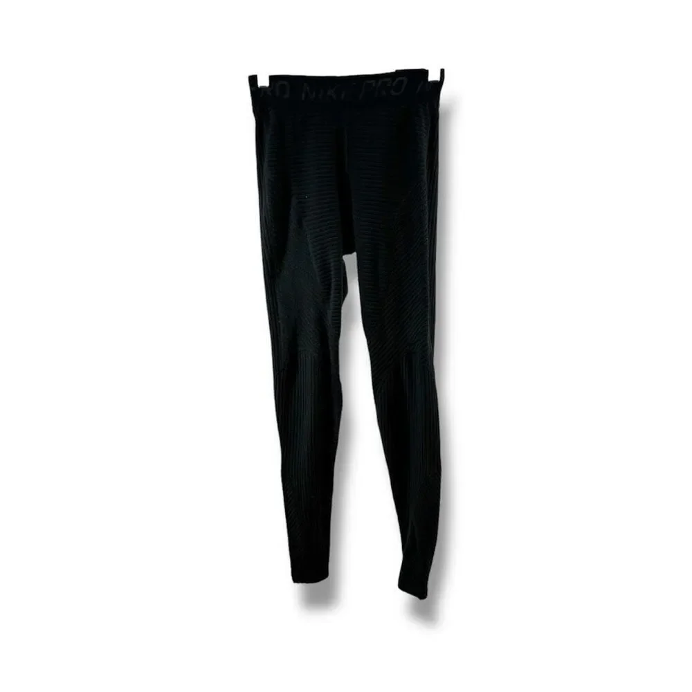 NIKE PRO NWT Hyper Warm Tight Fit Ribbed Leggings in Black Size XS